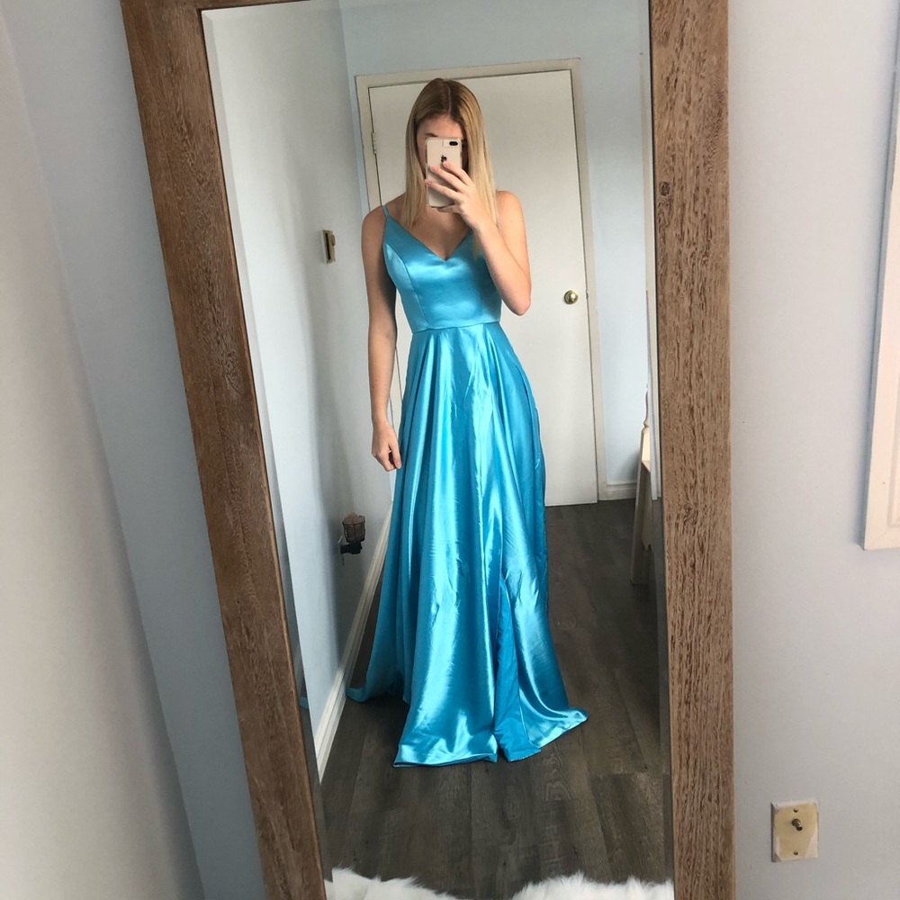 Prom Dress - Picture 2 of 4